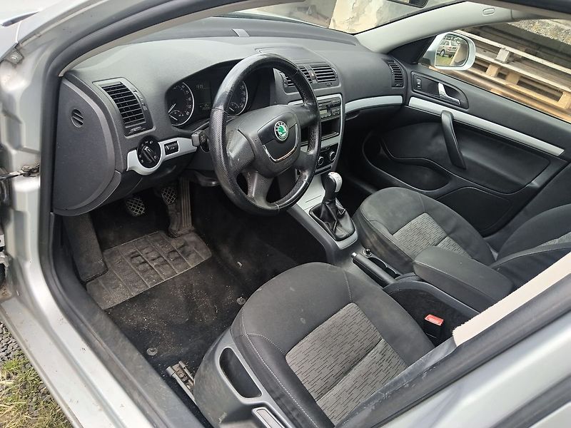 Škoda Octavia 1.9 TDI 4x4 Combi - fotka 9 z 18
