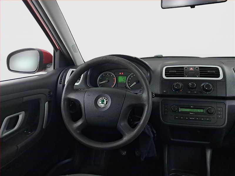 Škoda Fabia (2008) Style 1.6 16V, nová STK, Tažné - fotka 7 z 17