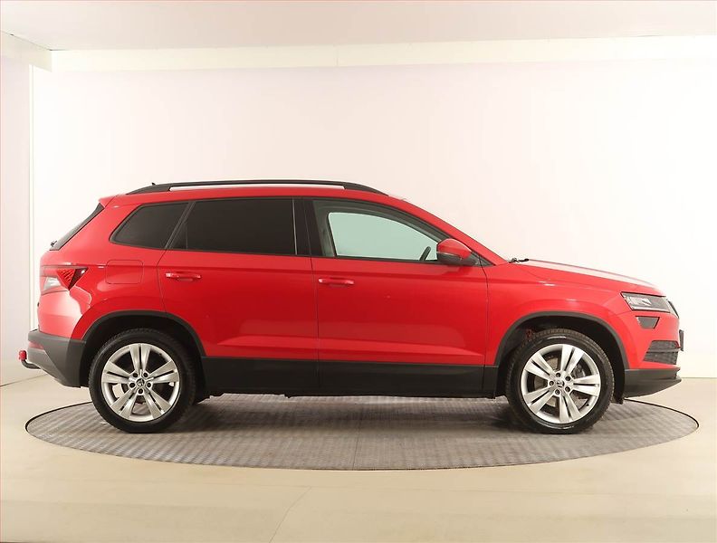 Škoda Karoq (2018) Ambition Plus 1.0 TSI - fotka 6 z 23