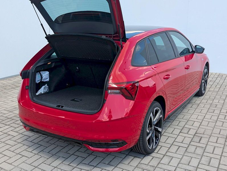 Škoda Scala (2025) 1.5 TSI / 110 kW Monte Carlo - fotka 13 z 30