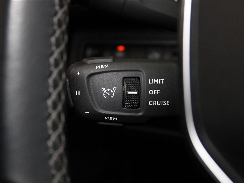 Peugeot 5008 1,5 HDi 96lW Allure 7-m 1.maj. - fotka 22 z 28