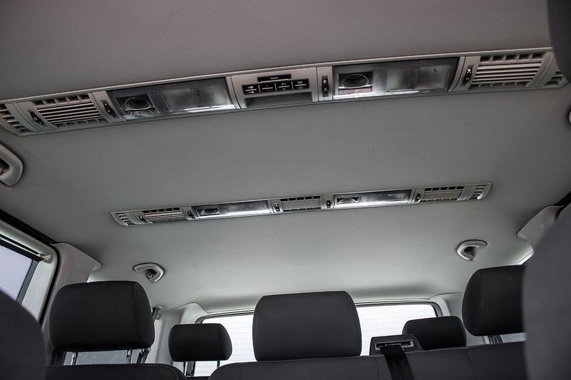 Volkswagen Caravelle 4Motion 2.0 BITDI - fotka 32 z 40