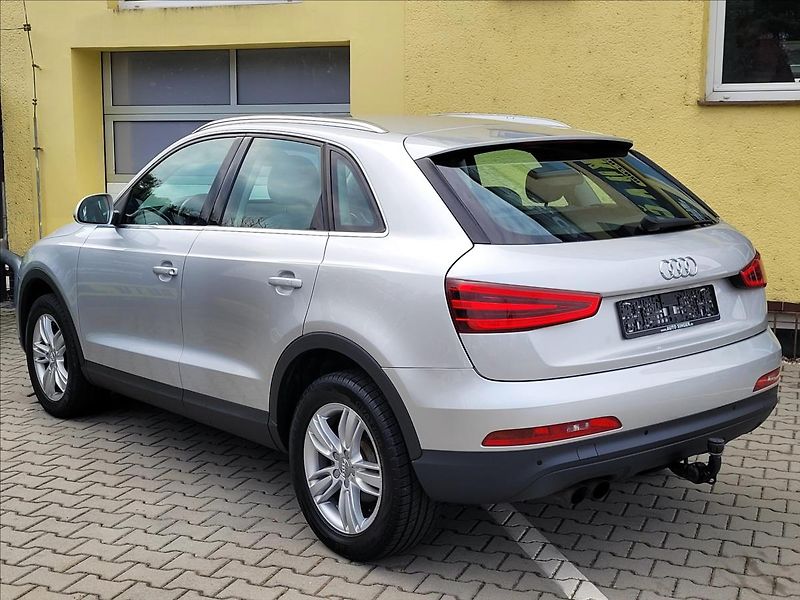 Audi Q3 2,0 TFSi Quattro SERV.KNÍŽKA - fotka 11 z 47