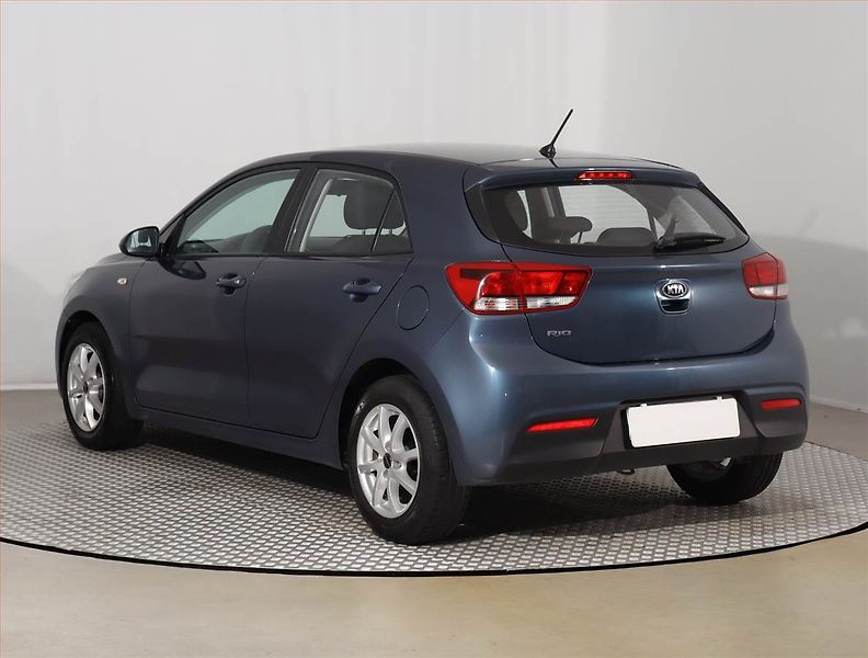 Kia Rio (2020) 1.2 DPI, Serv.kniha - fotka 4 z 15