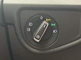 Volkswagen Touran 2.0 TDi Marathon  edition - náhled 18