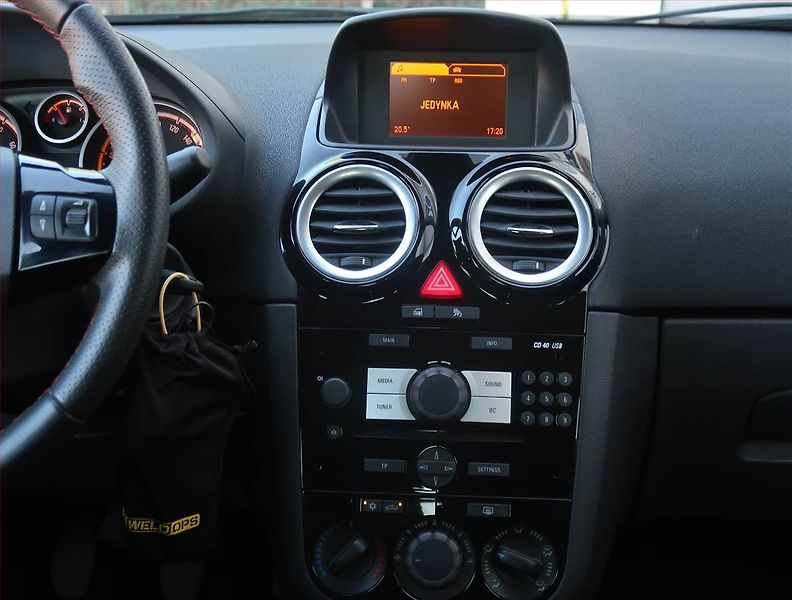 Opel Corsa (2014) 1.2, ČR,1.maj, Serv.kniha - fotka 12 z 16