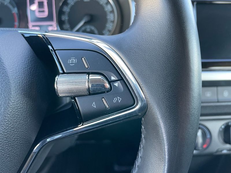 Škoda Fabia (2021) Com.1.0TSi Ambition Tour! ČR! - fotka 27 z 29