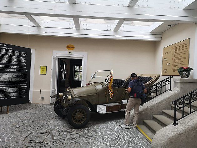 Poslední slova arcivévody před smrtí v automobilu? „Žofinko, neumírej, zůstaň naživu pro naše děti!“, zdroj: Michael Lapčík