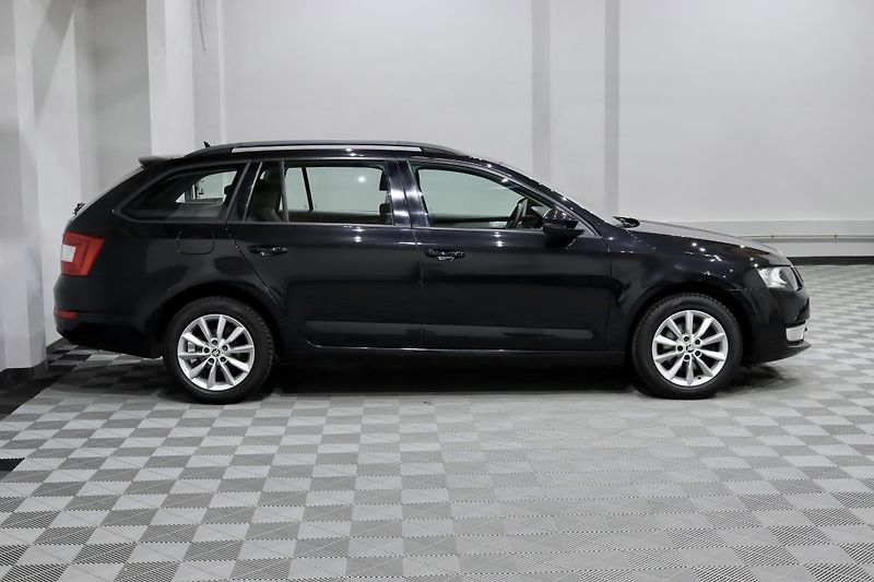 Škoda Octavia 3 Combi 1.4 TSI 110 kW - fotka 3 z 28