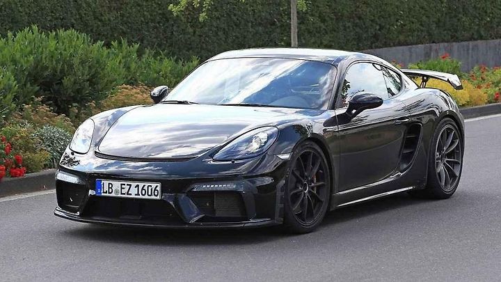 Špionážní fotka nového Porsche 718 Cayman GT4