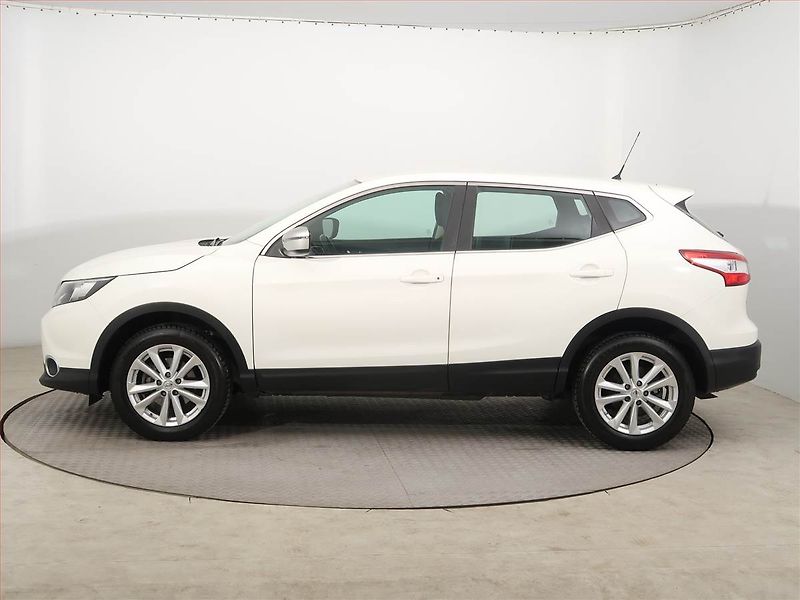 Nissan Qashqai (2016) 1.2 DIG-T, Tempomat - fotka 3 z 13