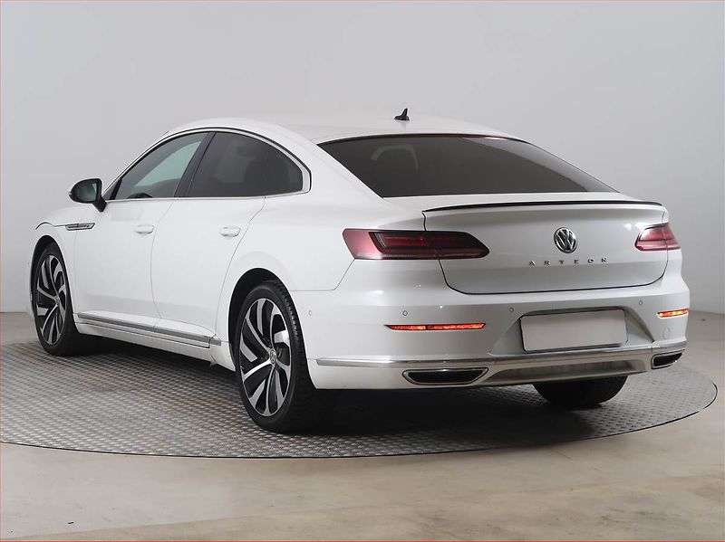 Volkswagen Arteon (2018) R-line 2.0 TDI, Automat - fotka 4 z 19