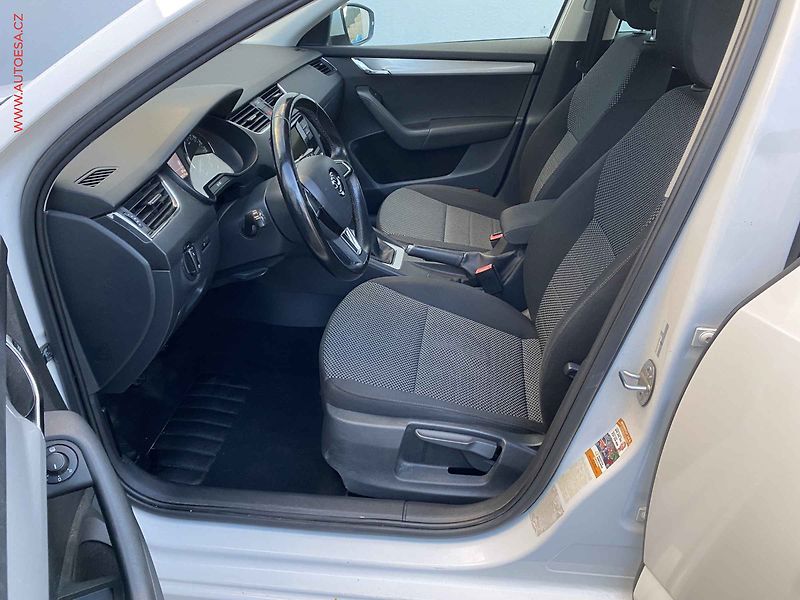 Škoda Octavia (2015) 1.6TDi, ČR, Ambition, +kola - fotka 9 z 15