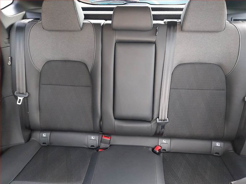Nissan Qashqai (2025) N-Connecta 1.3 DIG-T MHEV - fotka 10 z 18
