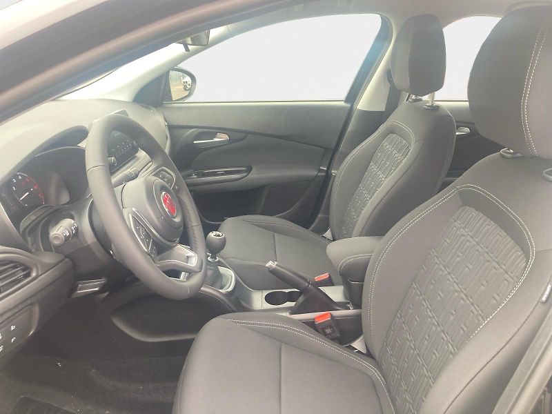 Fiat Tipo (2026) Sedan Urban 1.6 MultiJet 130k  - fotka 9 z 15