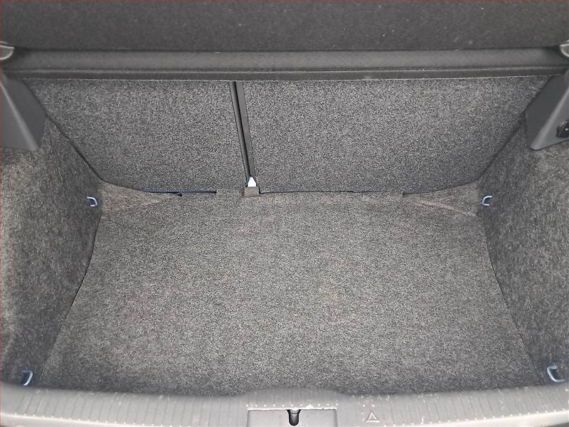 Volkswagen Polo (2008) 1.2, za skvělou cenu - fotka 13 z 14
