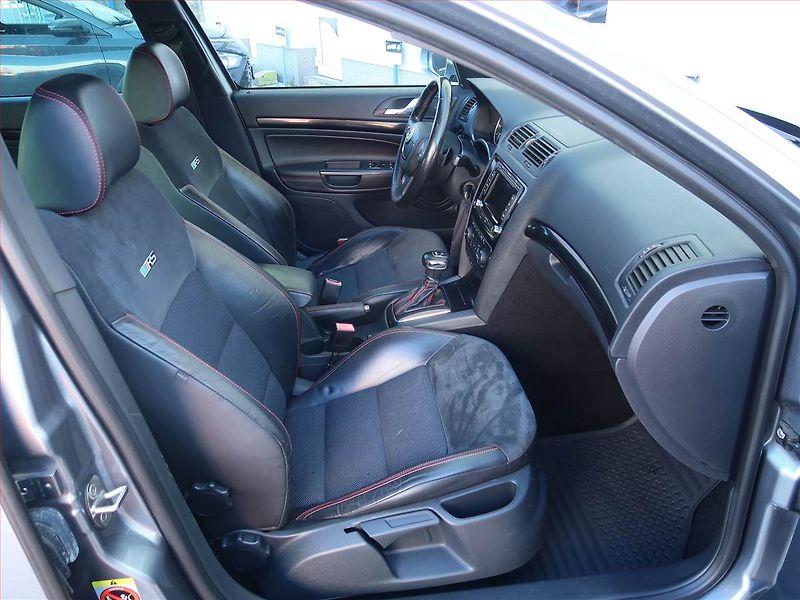 Škoda Octavia (2013) RS 2.0 TSI, Automat, Navi - fotka 9 z 19
