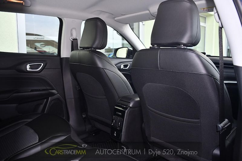 Jeep Compass 1.5l GSE T4 48V e-Hybrid - fotka 18 z 50