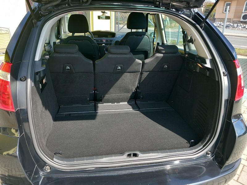 Citroën C4 Picasso (2010) 1,6HDi SERVISKA NAVI  NOVÁ STK - fotka 16 z 34