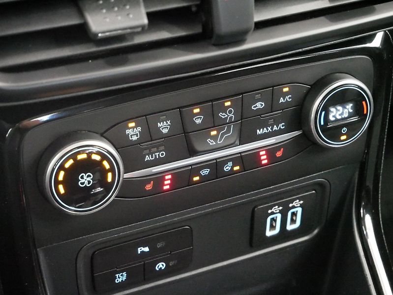 Ford EcoSport - fotka 23 z 34