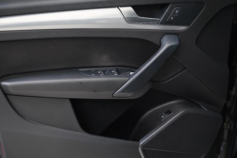 Audi Q5 - fotka 12 z 28