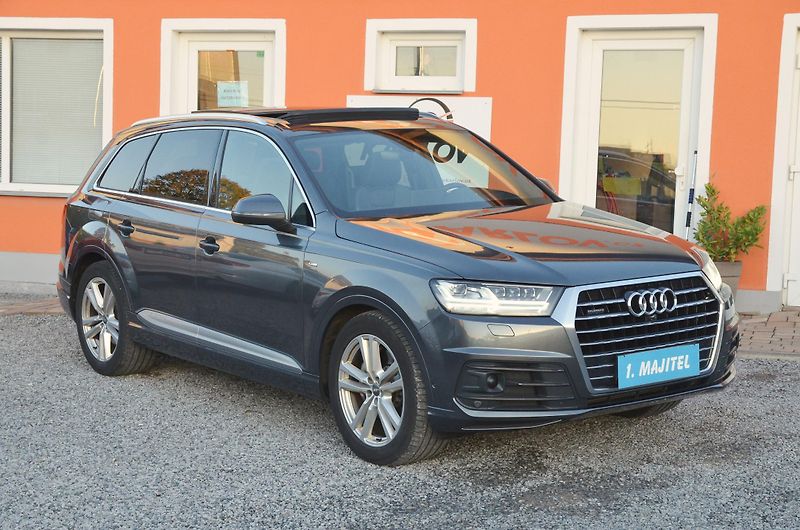 Audi Q7 (2016) 3.0TDi Q S-Line 1.MAJ./ VÝBAVA - fotka 1 z 51