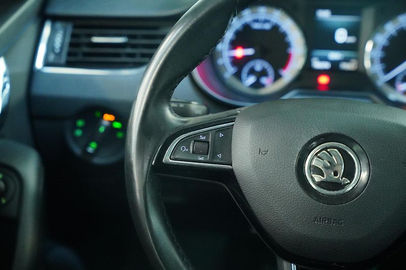 Škoda Octavia - fotka 16 z 26