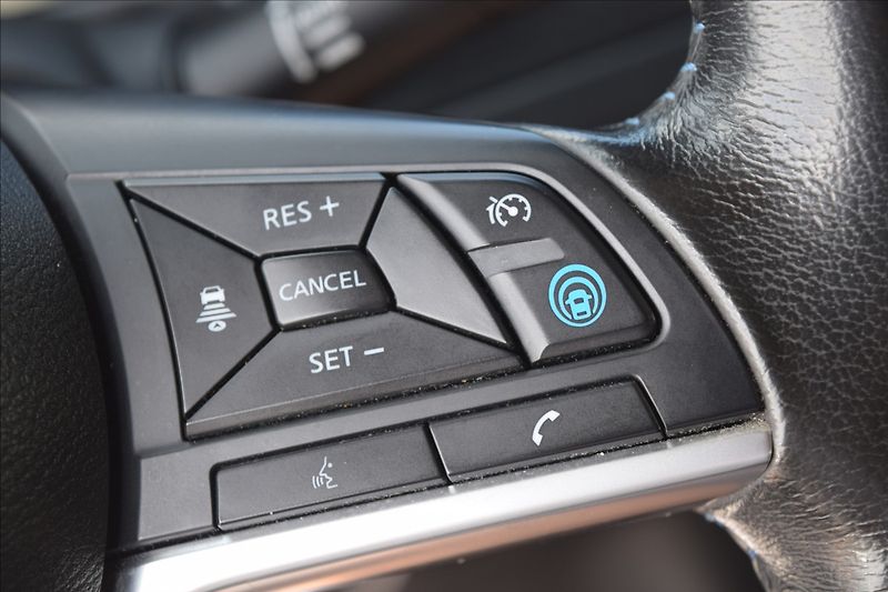 Nissan Leaf 42KW TEKNA TOP VÝBAVA - fotka 22 z 26