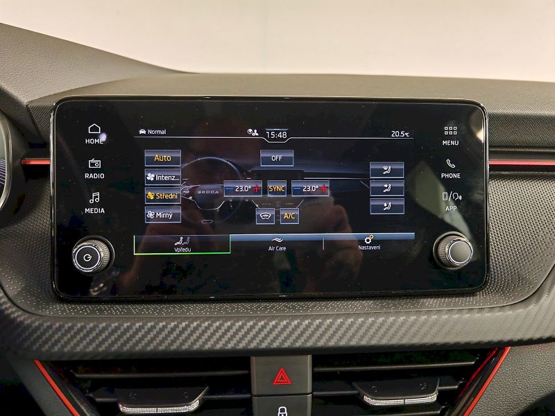 Škoda Kamiq (2025) 1.0 TSI 85 kW Monte Carlo - fotka 12 z 29
