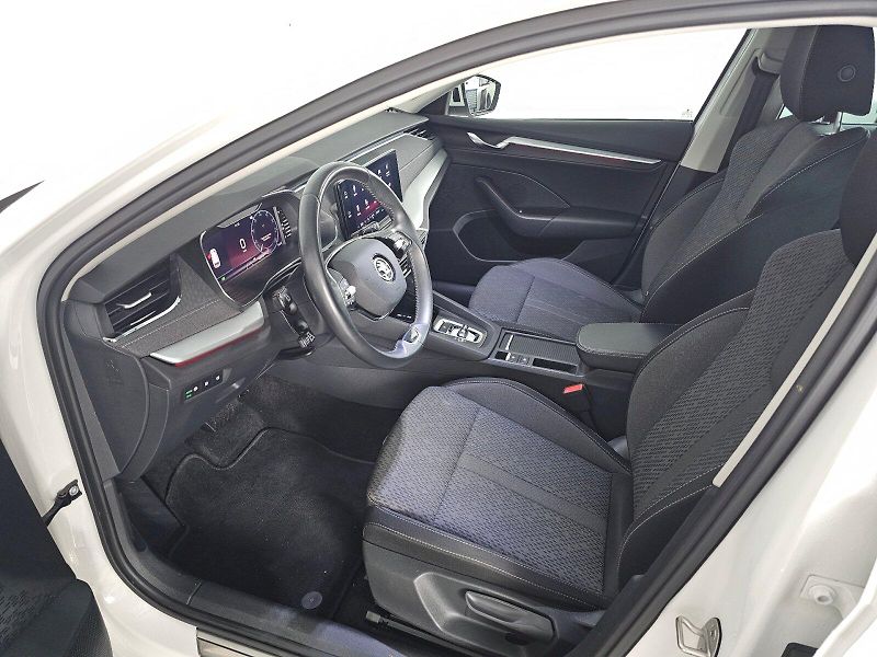 Škoda Octavia (2023) Combi 1.5TSI m-HEV 110kW DSG S - fotka 6 z 30
