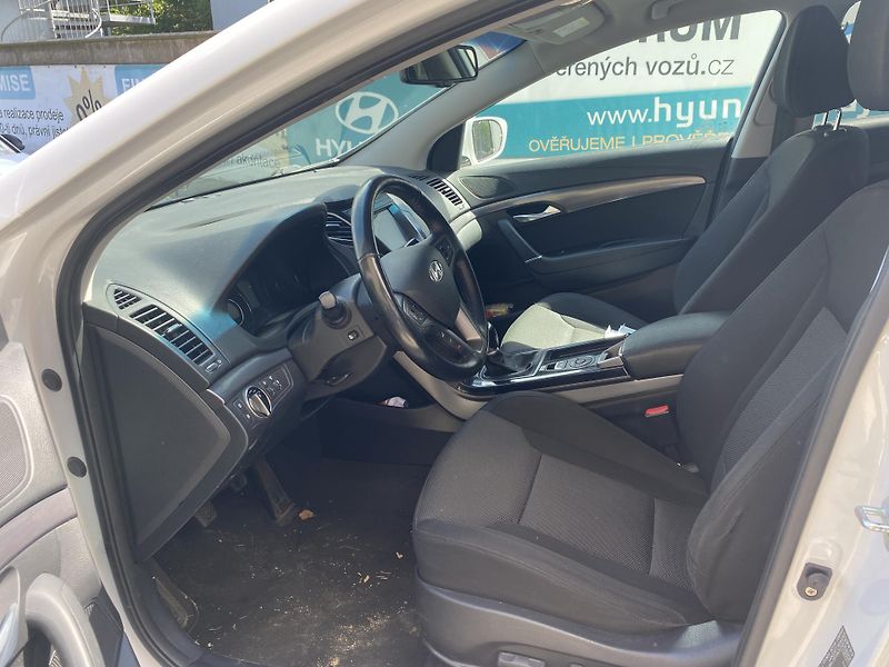 Hyundai i40 (2018) 1.7-104kW-NAVI - fotka 11 z 17