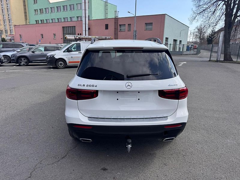 Mercedes-Benz GLB (2026) 200 d 4MATIC - fotka 6 z 22