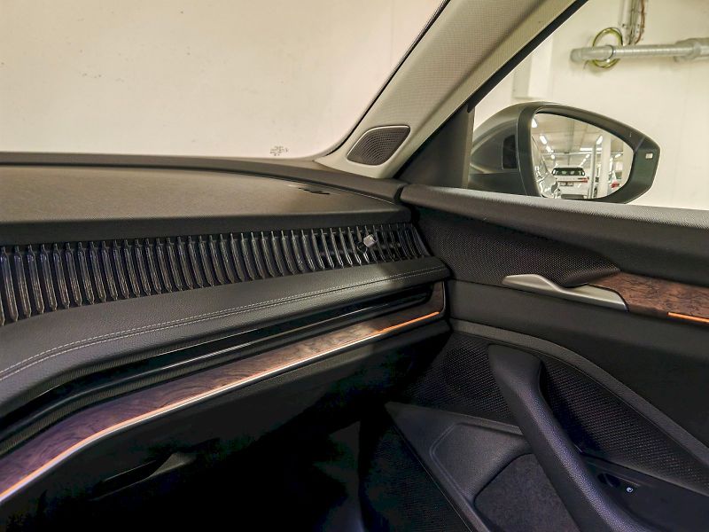 Škoda Superb (2025) 2.0 TSI 195 kW DSG 4x4 L&K - fotka 6 z 35