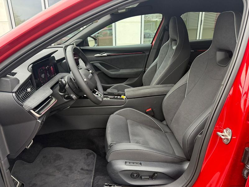 Škoda Superb Sportline 2.0TSI 195kw DSG 4x4 - fotka 8 z 26