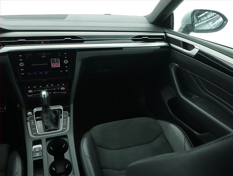 Volkswagen Arteon (2021) R-line 2.0 TDI - fotka 8 z 17