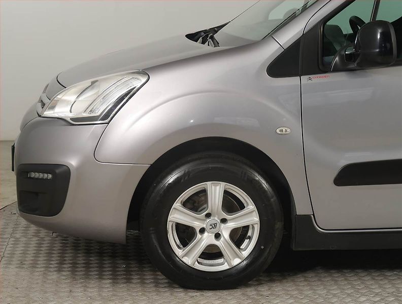 Citroën Berlingo (2015) XTR 1.6 HDi, 5Míst, ČR - fotka 14 z 17