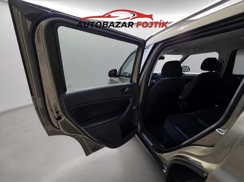 Škoda Yeti (2014) 2.0 TDi 125kw Adventure 4x4 - fotka 10 z 44