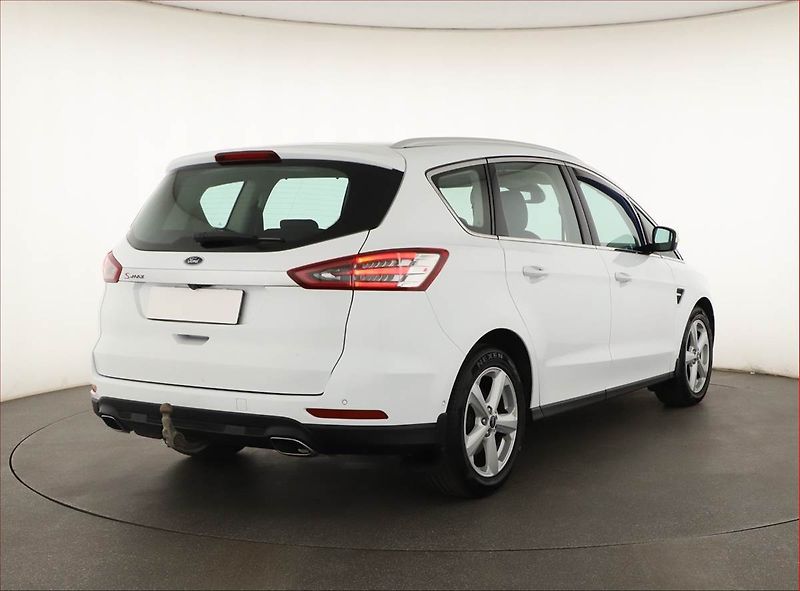Ford S-MAX (2019) 2.0 EcoBlue, Automat, 7 míst - fotka 5 z 22