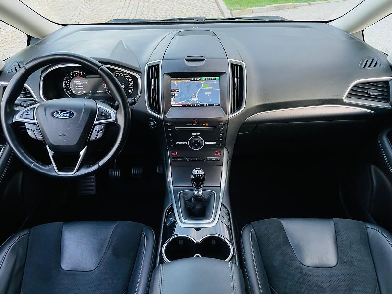 Ford Galaxy 2.0TDCi MANUÁL 7MÍST VÝHŘEV - fotka 24 z 57