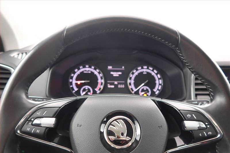 Škoda Karoq (2022) Ambition 2.0 TDI - fotka 16 z 18