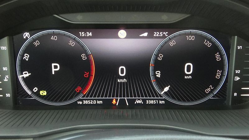 Škoda Kamiq 1.0 TSI 85kW First Edition DSG - fotka 14 z 25