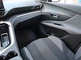 Peugeot 3008 (2022) 1.2 PureTech - náhled 8
