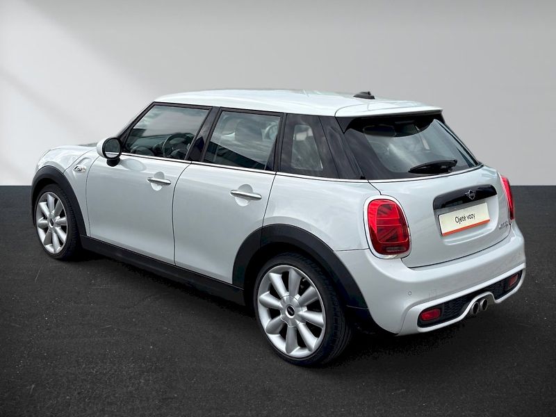 Mini Cooper (2018) S 141 kW 5 dveří - fotka 10 z 26