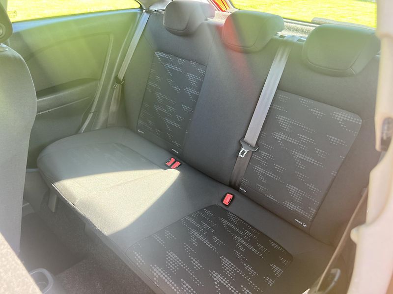 Opel Corsa 1,0 48KW,KLIMA,77TKM,1MAJITEL - fotka 13 z 34