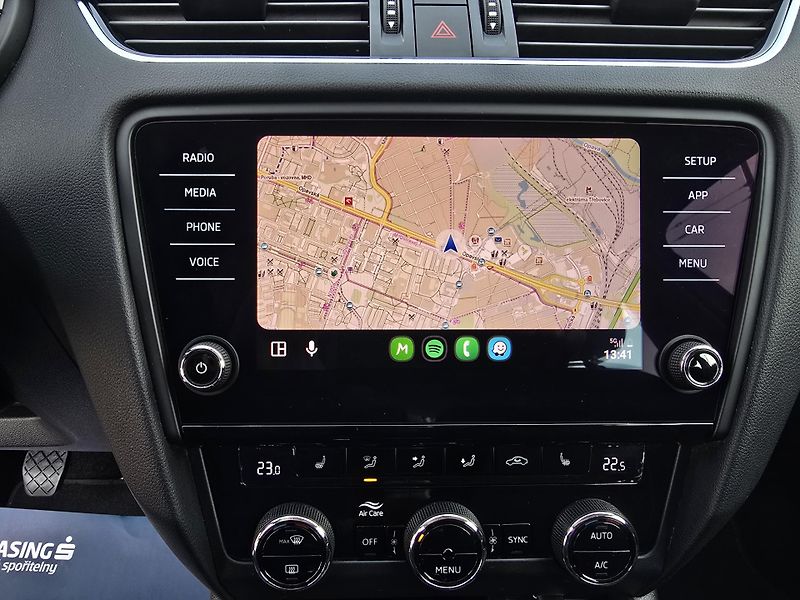Škoda Octavia 2.0TDI 110KW STYLE FULL LED ČR - fotka 22 z 33