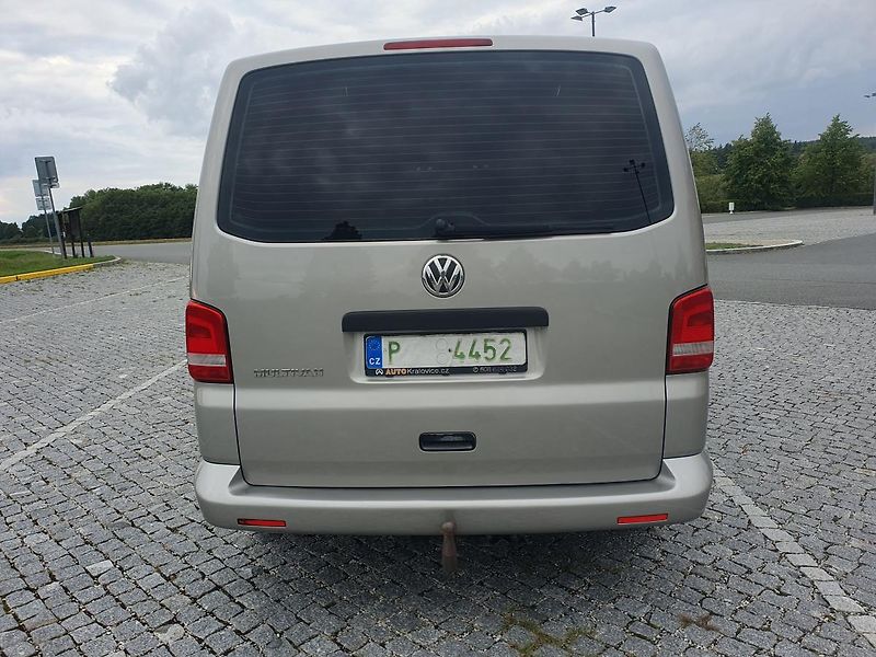 Volkswagen Multivan (2011) 2L 103kw, SPLÁTKY  - fotka 8 z 29
