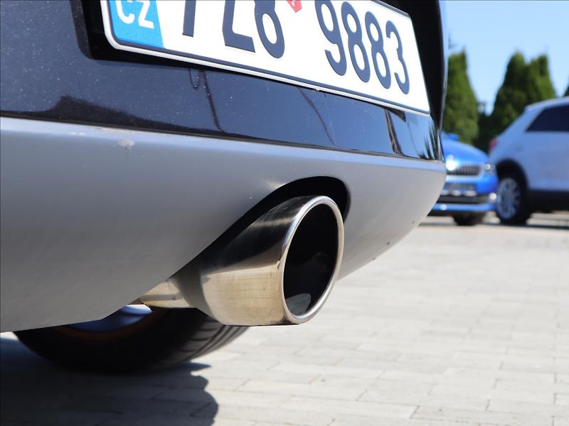 Seat Leon 2,0 TFSi (BWA) FR line - fotka 21 z 36
