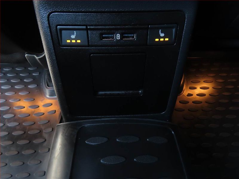Škoda Octavia (2018) RS 2.0 TDI 4x4 DSG, 4X4 - fotka 20 z 22