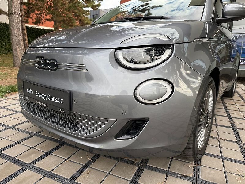 Fiat 500 Icon Plus 42kWh Kamera - fotka 5 z 34
