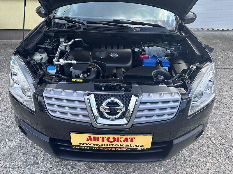 Nissan Qashqai (2009) 1.5dCi Tempomat/1MAJ/78kW - fotka 21 z 25